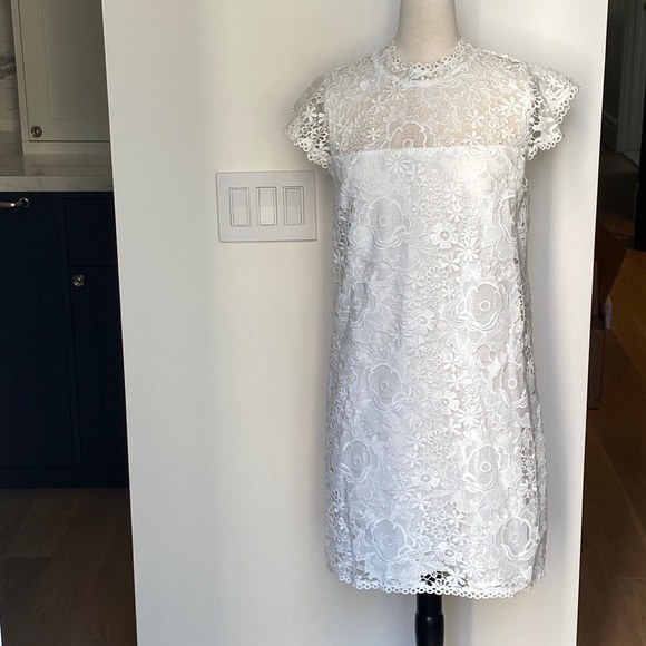 Cupcakes and Cashmere White Lace Mini Dress NWT - Picture 4 of 8